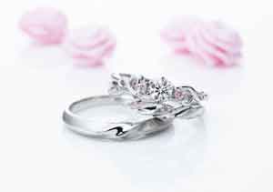 ピンク好きさんにおすすめ！婚約指輪・結婚指輪にお好きなカラーを